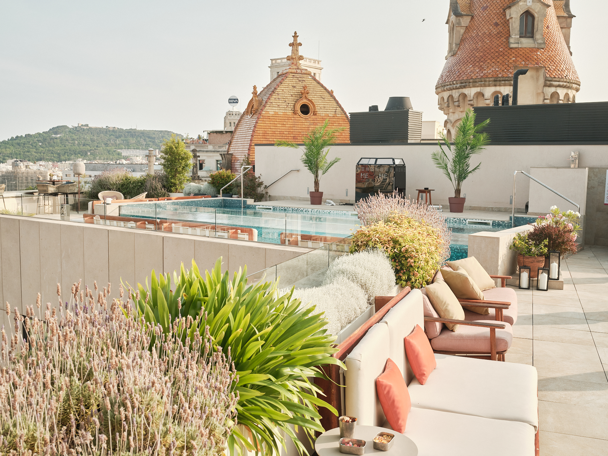 Rooftop bar — ME by Meliá Barcelona
